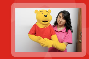 Titeres gigantes y teatrinos inflables para fiestas infantiles.